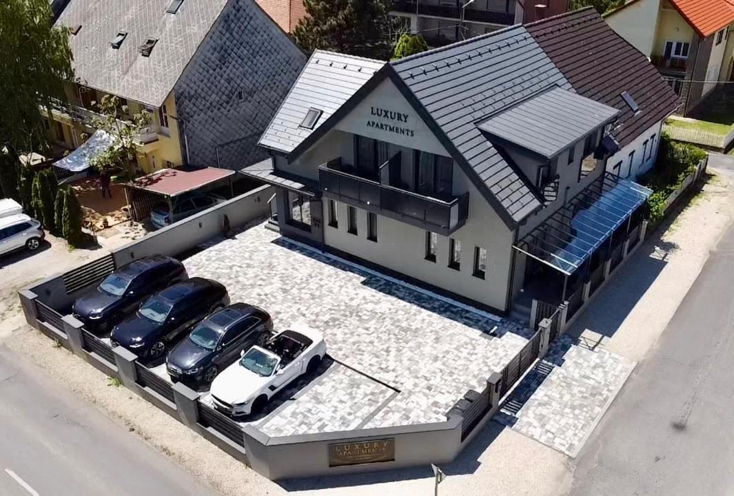 Luxury Apartments Keszthely Luaran gambar